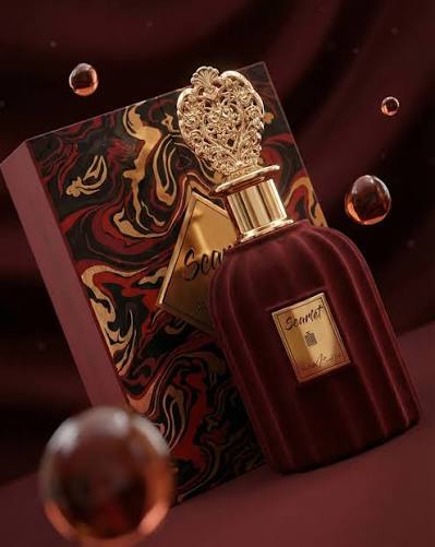 Scarlet inspired by oud maracuja